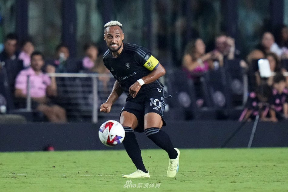 术而闻名 术而闻名