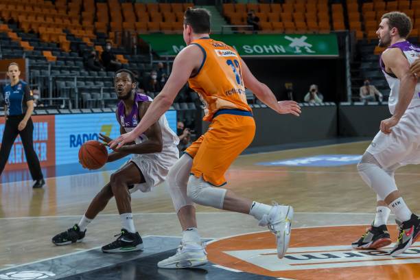 男篮提供技 男篮提供技